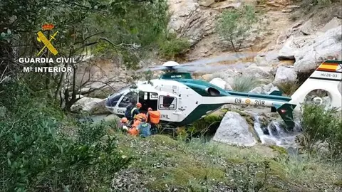 El rescate de pel&iacute;cula de un monta&ntilde;ero tras sufrir una ca&iacute;da en D&iacute;lar (Granada)