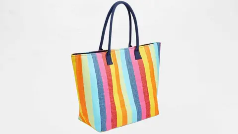 Bolso de playa arco iris de El Corte Ingl&eacute;s