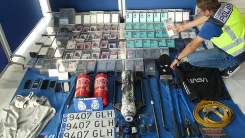Tel&eacute;fonos m&oacute;viles robados en el Media Martk de Jerez | Polic&iacute;a Nacional