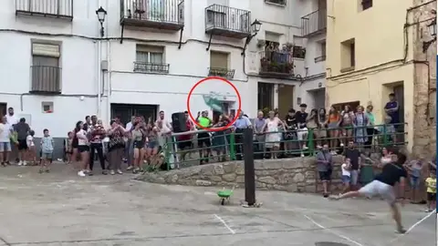 Campeonato del Mundo de lanzamiento de carretilla en&nbsp;Cascante del R&iacute;o (Teruel)