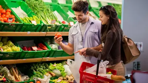 Los precios bajan en Andaluc&iacute;a pero la tasa interanual se dispara