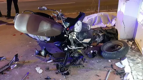 Muere un motorista tras sufrir una ca&iacute;da en Sanl&uacute;car la Mayor (Sevilla)