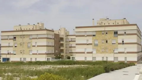 Muere un ni&ntilde;o de 3 a&ntilde;os tras caer desde una tercera planta en Lucena (C&oacute;rdoba)