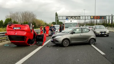 Accidente mortal en M&aacute;laga. Una mujer muerta y varios heridos