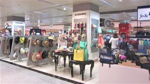 Este par de vestidos de Parfois son una oda a las tardes de verano: frescas y modernas