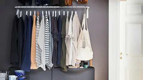 Esto no es magia: Ikea con una simple barra (7 &euro;) te crea un armario para el dormitorio o entrada del hogar