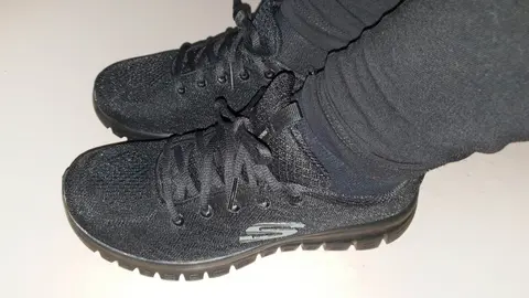 Estas zapatillas Skechers tienen m&aacute;s estrellas en Amazon por su comodidad extrema