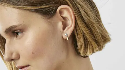 Pendientes bicolor cortos con oso TOUS Joy Bits