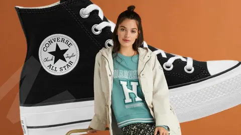 El Corte Ingl&eacute;s conjunta zapatillas Converse con sudadera de Harvard