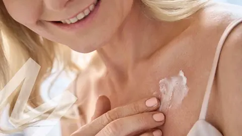 Llega a Lidl la crema que estira la piel del cuello y el escote