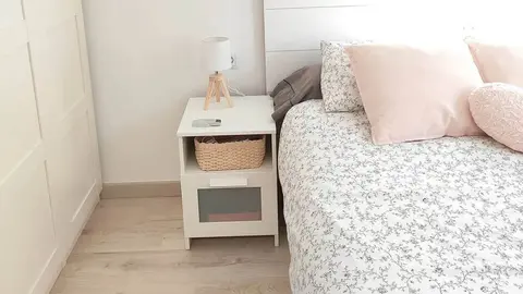 La mesa de noche de Ikea que sabes que te llevar&aacute;s a casa por bonita, &uacute;til y espaciosa