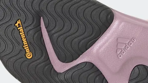 Estas sandalias extra c&oacute;modas de Adidas tienen suela de rueda