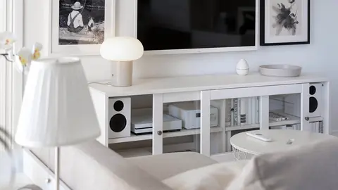 D&oacute;nde t&uacute; ves un champi&ntilde;&oacute;n Ikea ve una l&aacute;mpara de mesa de cristal: calidez a la habitaci&oacute;n