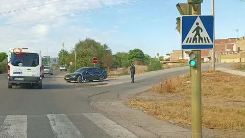 P&aacute;nico en Sevilla. As&iacute; ha sido el tiroteo y atropello tras una brutal pelea