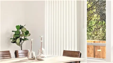 Adi&oacute;s cortinas: llega a Amazon la moda de las persianas verticales que grad&uacute;as en intensidad de opacidad