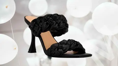 Adi&oacute;s tiesura: Guess llega con las sandalias de gala para bodas, bautizos y comuniones