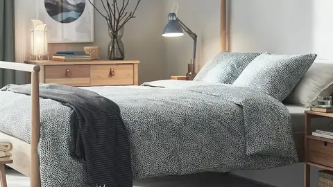 Adi&oacute;s a temblar en la cama del fr&iacute;o: Ikea arrasa con esta funda n&oacute;rdica de matrimonio