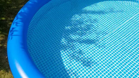 Pasos para guardar la piscina desmontable y que no se estropee hasta el verano de 2023