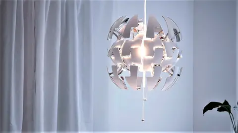 Ikea trae la luz de otra galaxia con esta l&aacute;mpara de ciencia ficci&oacute;n: Una nave espacial