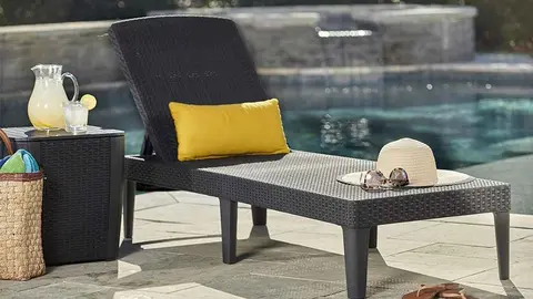 La tumbona de Amazon triunfa a finales del verano: es plegable y se limpia f&aacute;cilmente