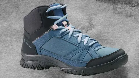 Decathlon se prepara para el fr&iacute;o con unos botines (2 colores) no concebidos para la lluvia