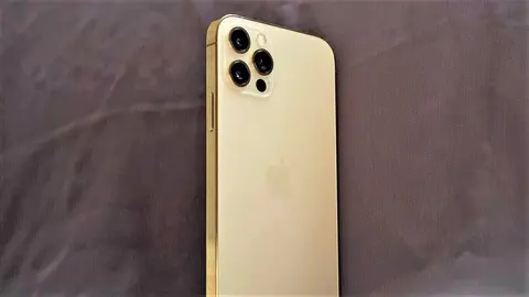 Apple se pasa el juego: el nuevo iPhone 14 Pro en Amazon que brilla como un lingote de oro