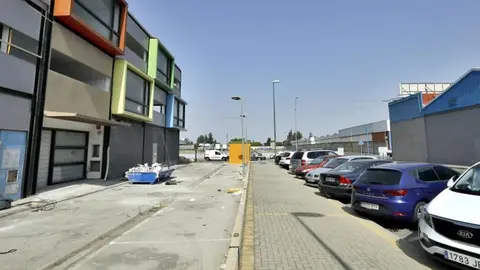 Accidente laboral en Sevilla. Un trabajador cae desde varios metros de altura