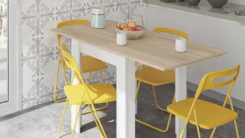 Renuevan en Leroy Merlin la cocina este septiembre: mesa abatible para desayunar la familia al completo