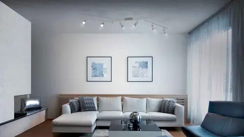 La l&aacute;mpara de focos LED para salones gigantes ya est&aacute; disponible en Lidl: precio popular