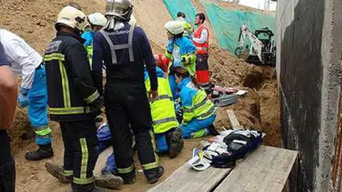 Accidente laboral en Algeciras. Muere aplastado por una prensa de 2.000 kilos