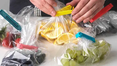 Adi&oacute;s a ir al tendedero desde la cocina: la soluci&oacute;n de Ikea (30 uds) para no dejar entrar aire en bolsas de alimentos