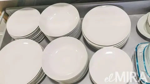 Adi&oacute;s a tener miedo que se desconchen: Ikea llena las cocinas de Espa&ntilde;a con su set de platos blancos y baratos