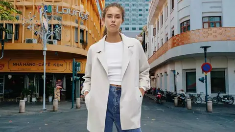 Ni fr&iacute;o ni calor: la chaqueta de Pull and Bear es lo m&aacute;s buscado para combinar con zapatillas en entretiempo (3 tonos)