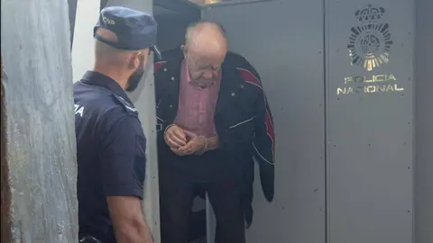 Deg&uuml;ella a su mujer de 74 a&ntilde;os en Granada. Pero le acaban reduciendo la pena