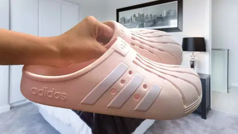 Adidas da con la versi&oacute;n pija de las Crocs y se las entrega a Decathlon