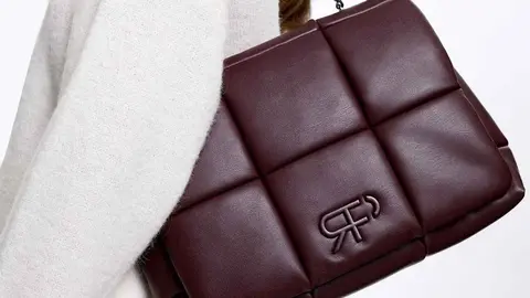 Parfois tira el precio de su nuev&iacute;sima colecci&oacute;n de bolsos: dise&ntilde;o exclusivo que imita a Prada