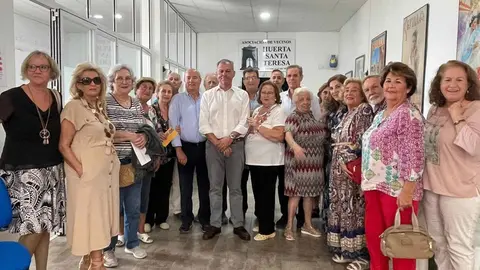 Jos&eacute; Luis Sanz durante su visita al barrio Huerta de Santa Teresa
