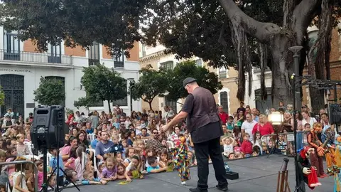 Festival Internacional de T&iacute;teres