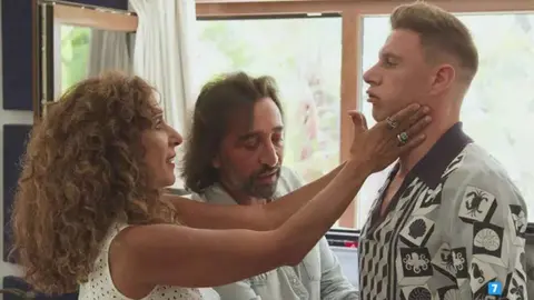 Joaqu&iacute;n, Rosario Flores y Antonio Carmona en 'Joaqu&iacute;n, el novato'