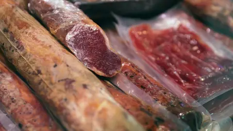 Este es el lote de chorizo de Chacinas El Bosque retirado del mercado en Sevilla y C&aacute;diz