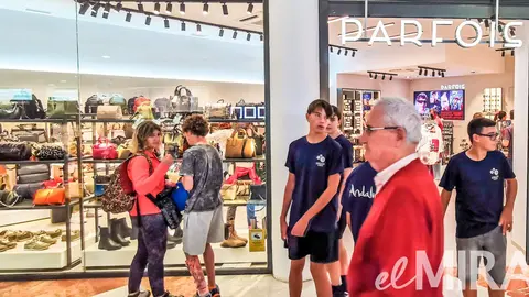 Parfois tiene el bolso patchwork m&aacute;s barato que en Desigual y adem&aacute;s es s&uacute;per completo
