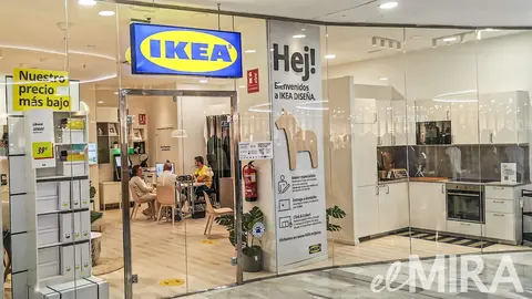 Ikea tiene la vajilla brillante que necesitas para cenar elegante en la cocina o el sal&oacute;n