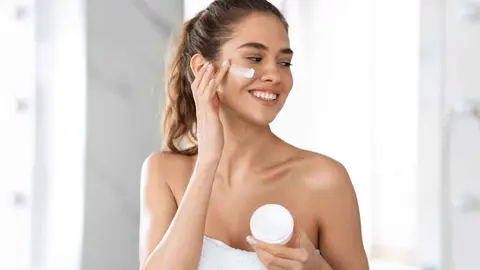 Adi&oacute;s arrugas de la cara: esta crema ayuda a eliminar manchas de la piel y est&aacute; en Amazon