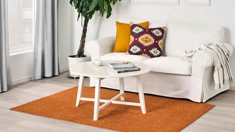 Ikea lanza unas rebajas de muebles en su outlet: alfombra grande por 39 euros