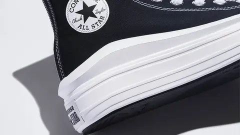 Las botas Converse cl&aacute;sicas con plataforma que te hacen parecer m&aacute;s alta