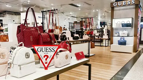 El bolso de Guess que parece Louis Vuitton y mejor queda: menos de 85 &euro; en El Corte Ingl&eacute;s
