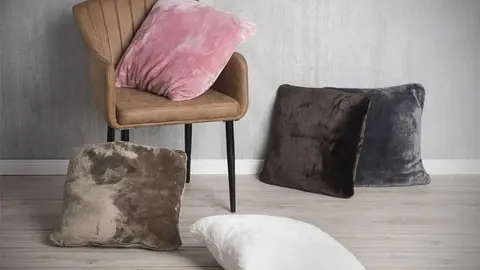 Viste tu sof&aacute; este oto&ntilde;o con la propuesta de estos cojines de Lidl