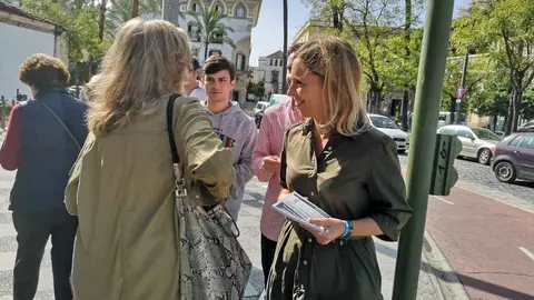 El PP presenta a los jerezanos la sexta bajada de impuestos de Juanma Moreno