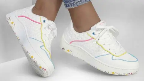 Las zapatillas en 10 tallas de Skechers m&aacute;s originales que no puedes dejar escapar