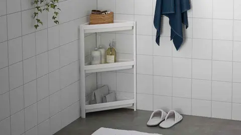 La estanter&iacute;a de Ikea que no necesita taladro: puedes colocarla en cualquier rinc&oacute;n de tu ba&ntilde;o